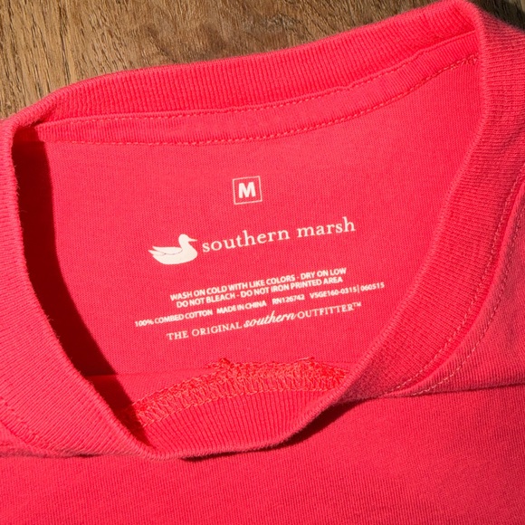 Southern Marsh Women’s Coral Graphic Tee - Picture 3 of 3